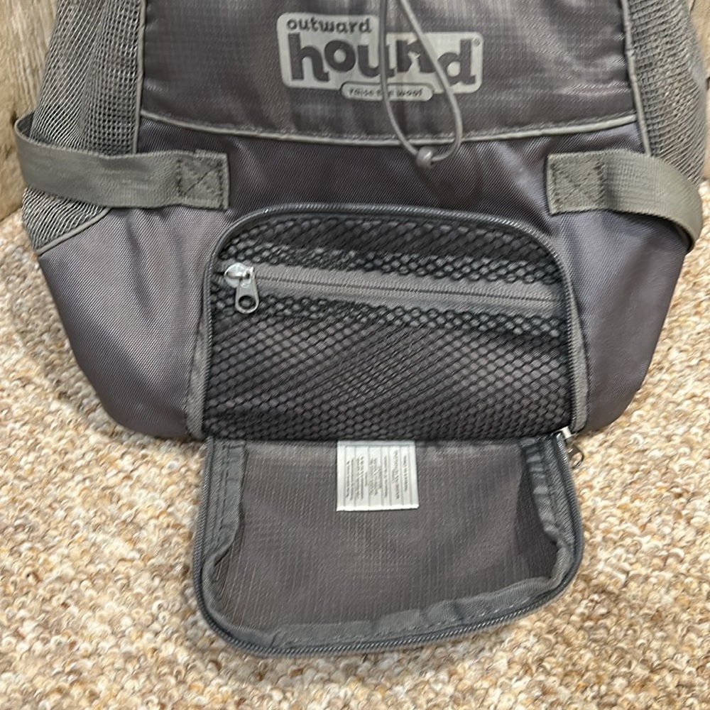OUTWARD HOUND Dog “Backpack/Carrier” Size Small up to 10lbs Gray Poly/Nylon NWOT - Picture 2 of 8